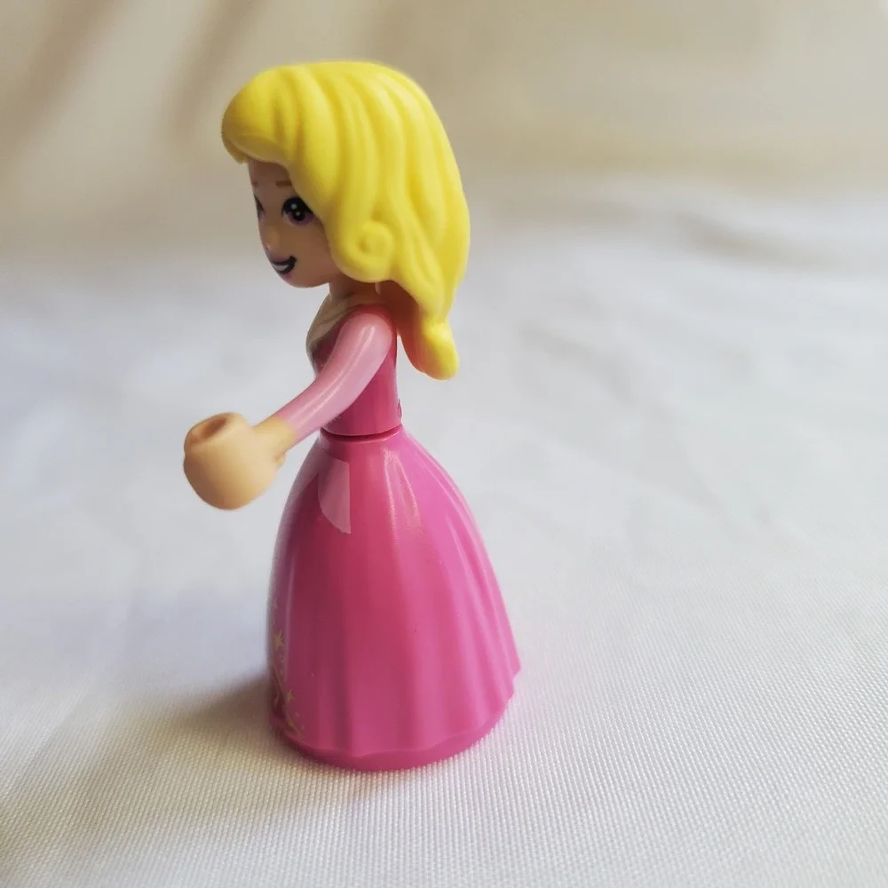 LEGO Disney Princess Minifigure Aurora Wide Pink Skirt with Gold Filigree